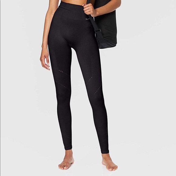 nike power tight studio seamless